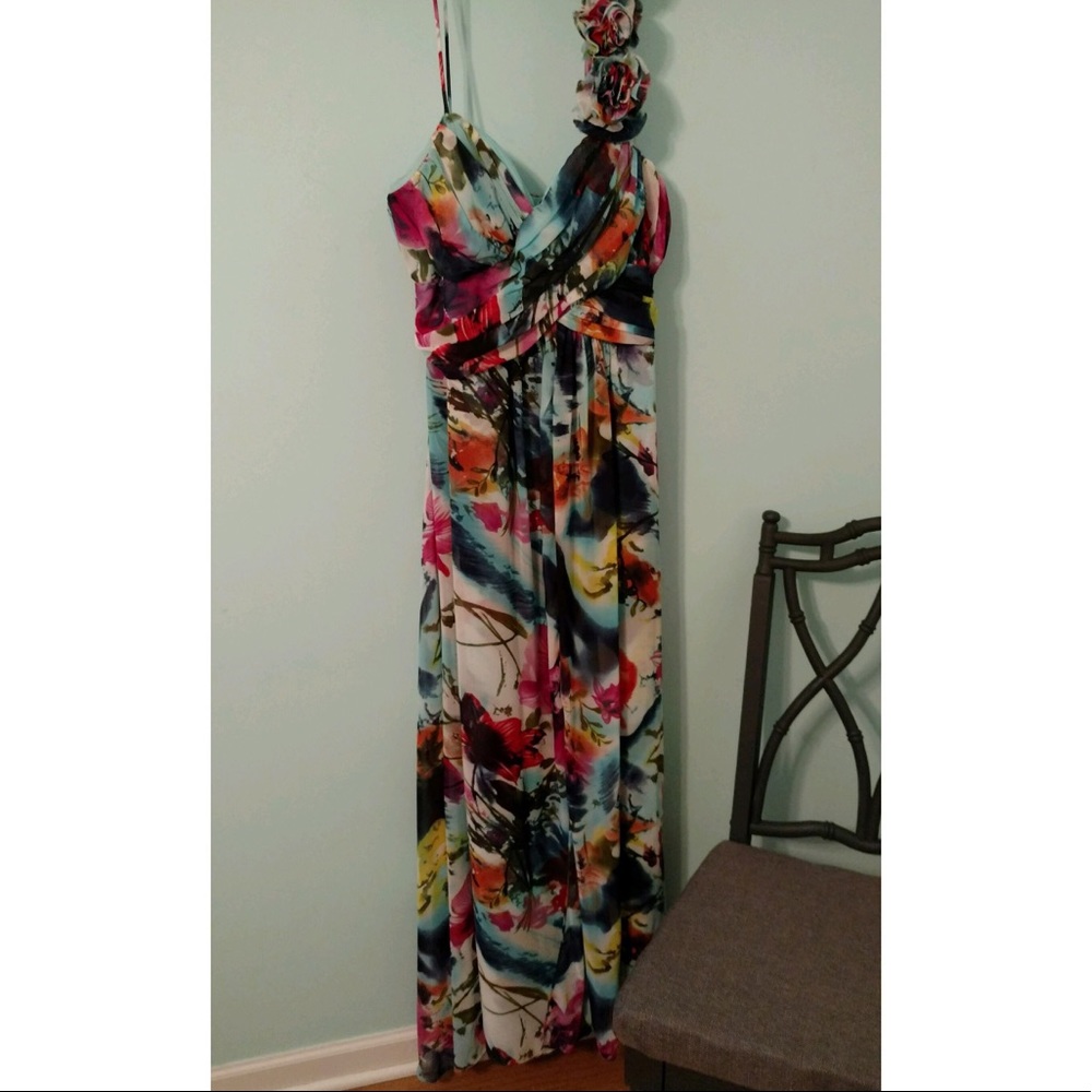 Betsy & Adam Floral Prom Dress w/ Ruffle Shoulder